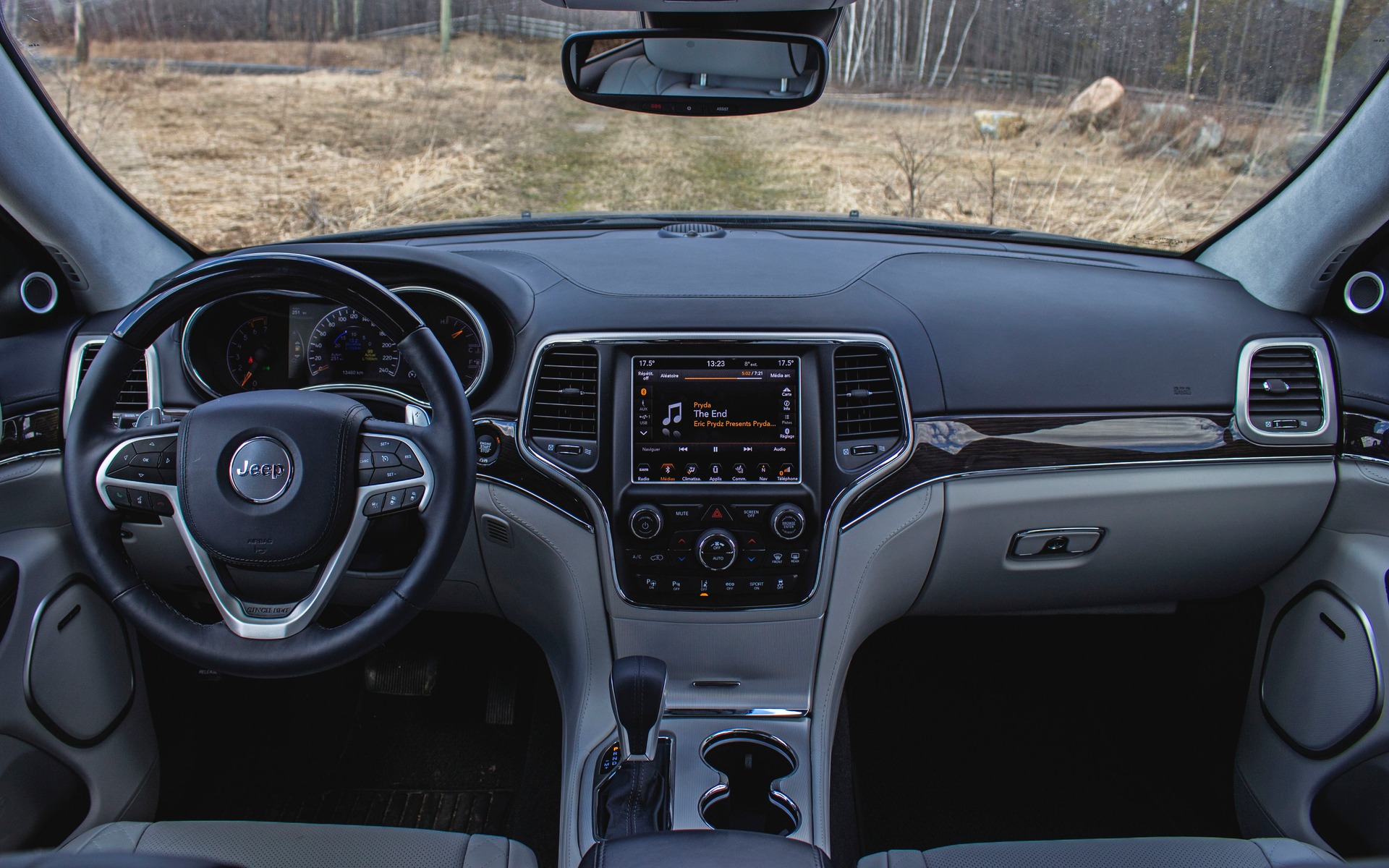 2020款吉普大切诺基summit豪华suv可选360马力的57升v8发动机