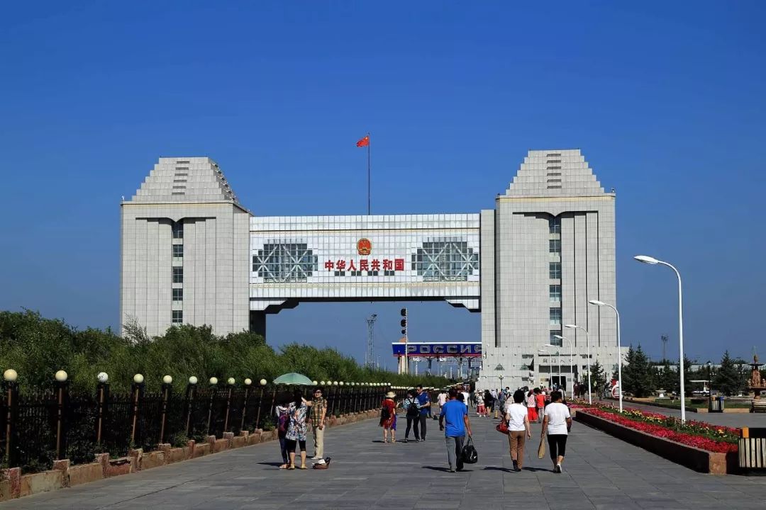 东亚之窗"融合中俄蒙三国风情是一座拥有百年历史的口岸城市蒙语意"