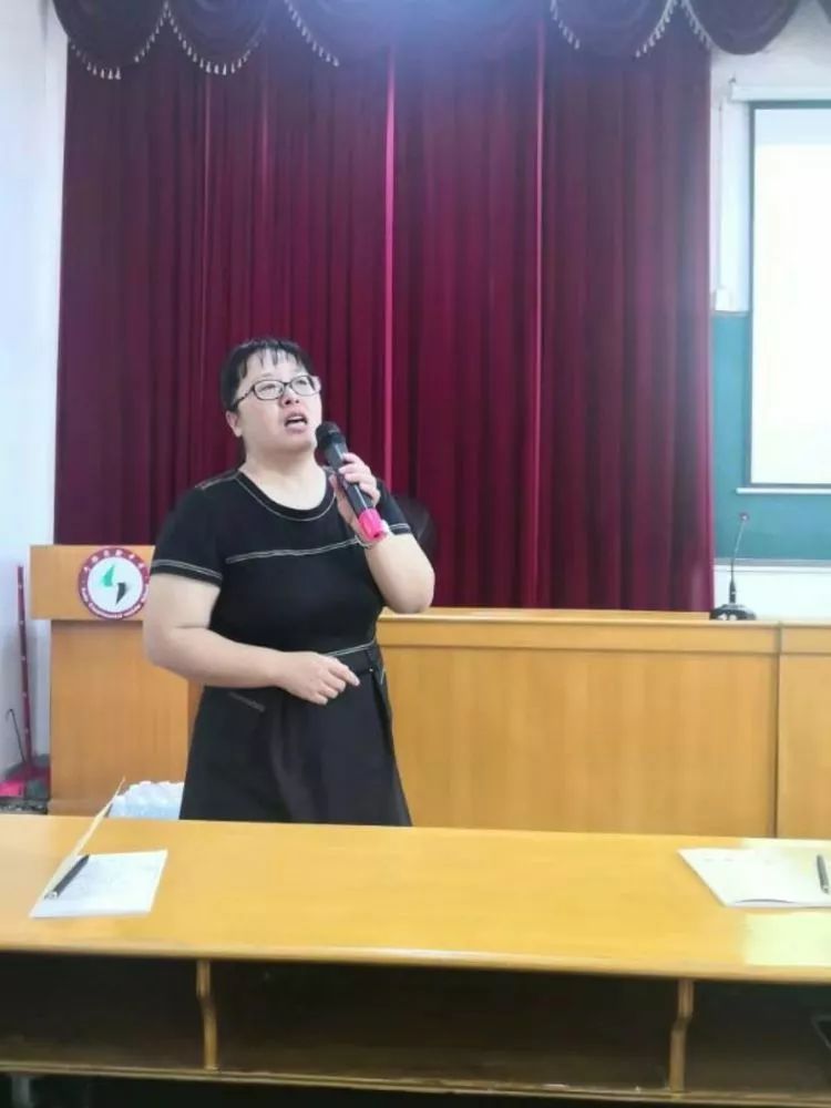 从心出发尊规律深度学习创辉煌于都实验中学邀请辽宁省专家朱红艳来做