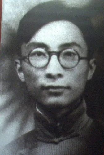 许晓轩《红岩》许云峰原型)云峰社区(仙女镇★镌刻在苏中大地上