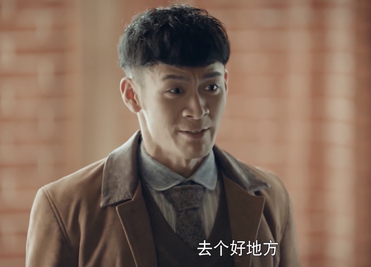 《烈火军校》黄松领盒饭征兆?合影留念将成残影!