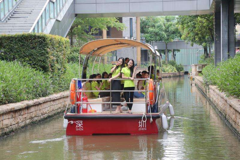 深圳欢乐海岸拓极游船扬帆起航感受独特美景带宝贝一起度过悠闲时光