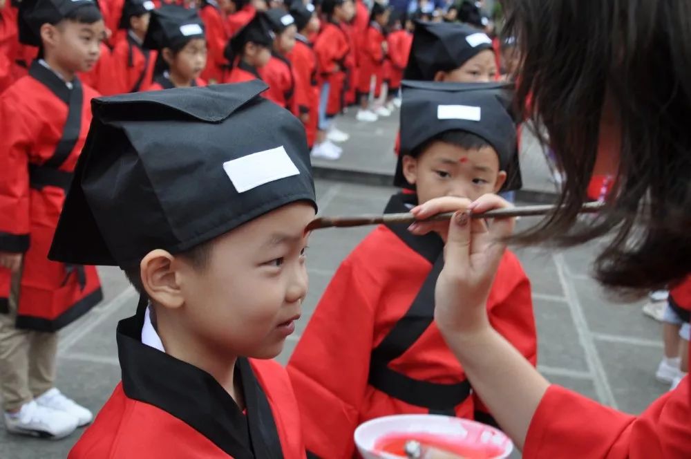 破笔开蒙,开启学习第一步 ——记天台小学第二届"启蒙礼"_礼仪
