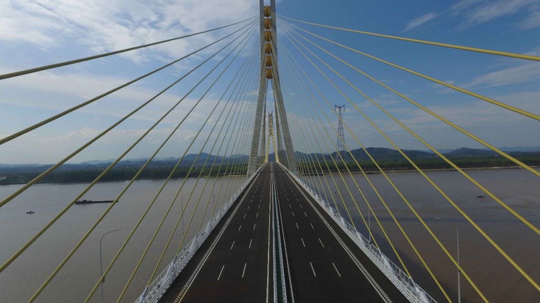 池州长江公路大桥正式通车!刷新多项记录!