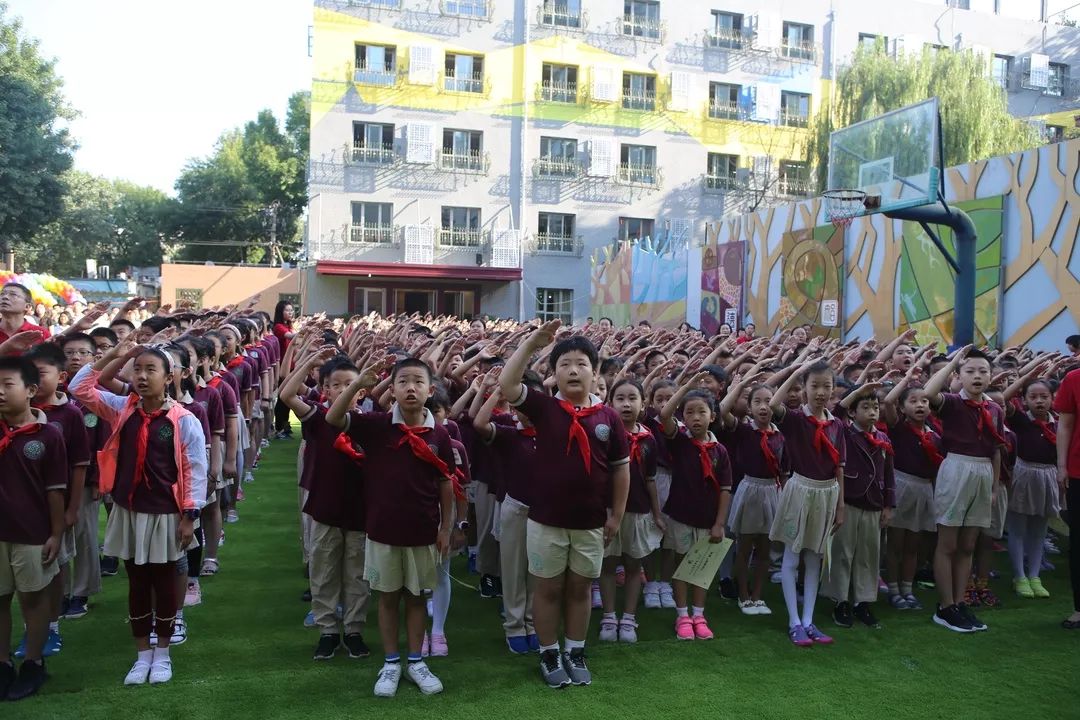 花園村第二小學祖國花園育我成長多彩二小點亮童年20192020學年第一