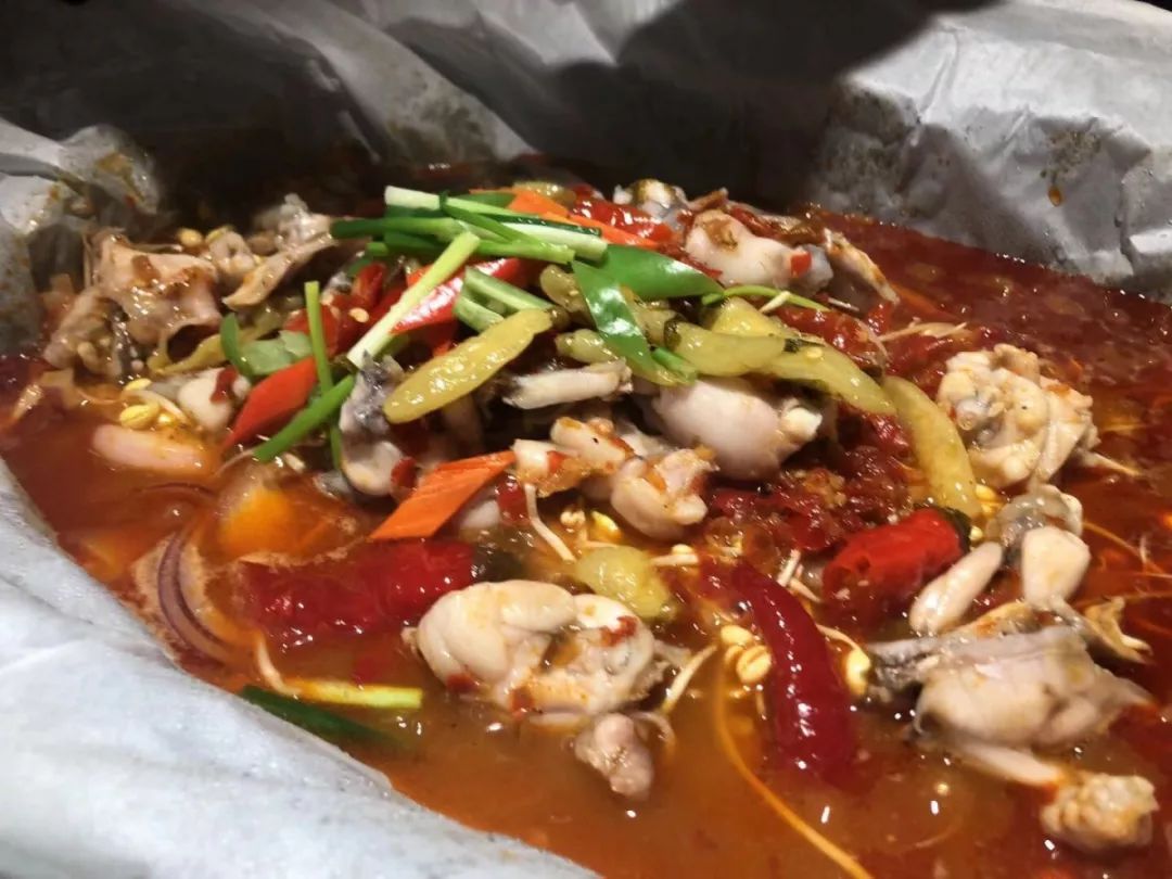 4折人均19元起抢飞鱼集餐厅23人餐纸里沸腾的牛蛙长吻鮠一口征服味蕾