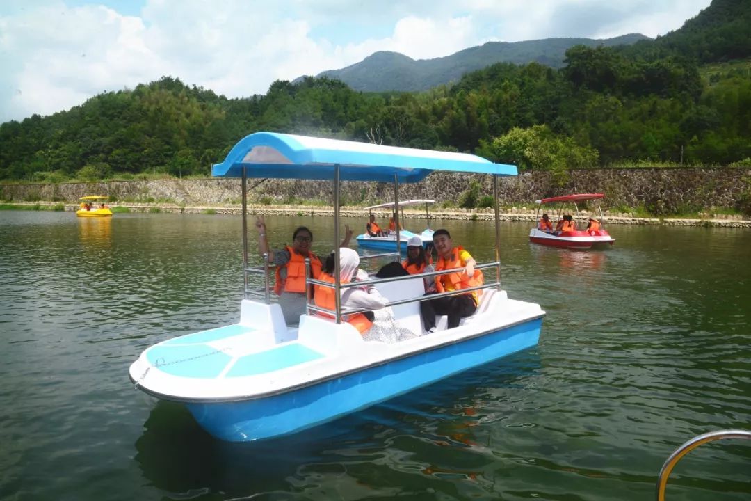 玩水去哪里龙泉这个水上乐园开始营业啦