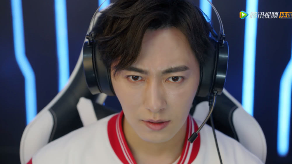 全职高手结局:伍晨帮兴欣获胜后退出战队,做出这一选择让人钦佩