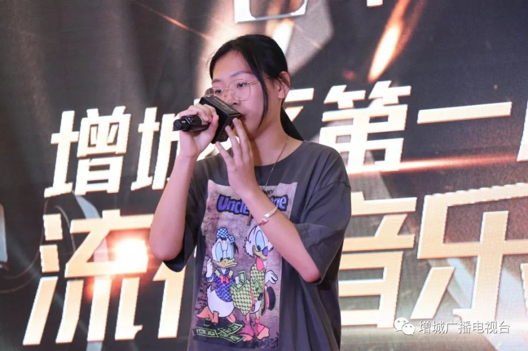 (注:排名1-12名进入决赛)本大赛赞助单位嘉瑞物业-港骏轩鸣谢单位来源