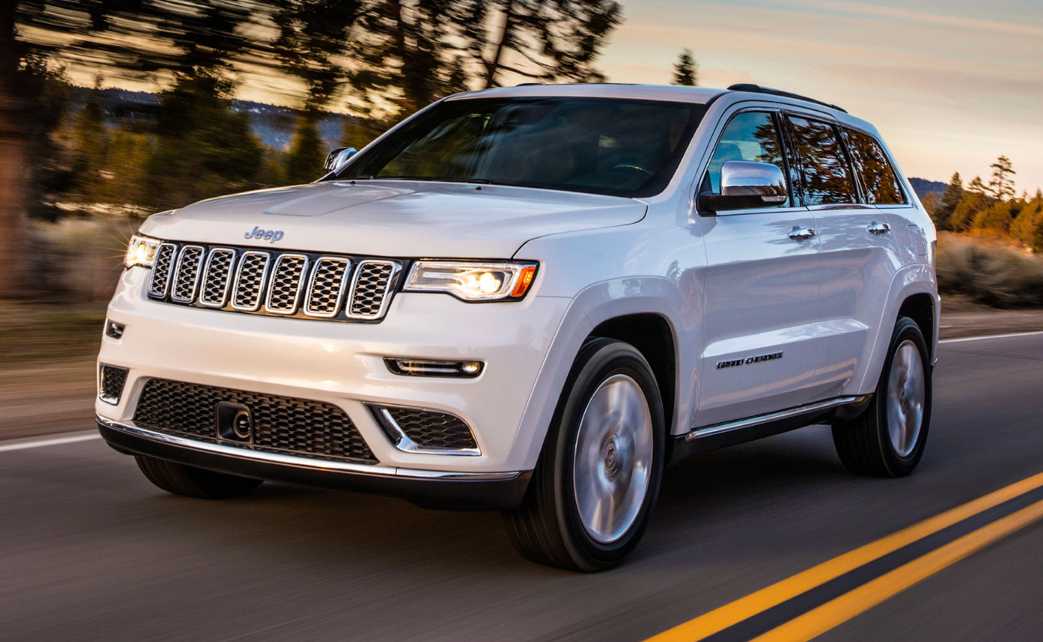 2020款吉普大切诺基summit豪华suv可选360马力的57升v8发动机