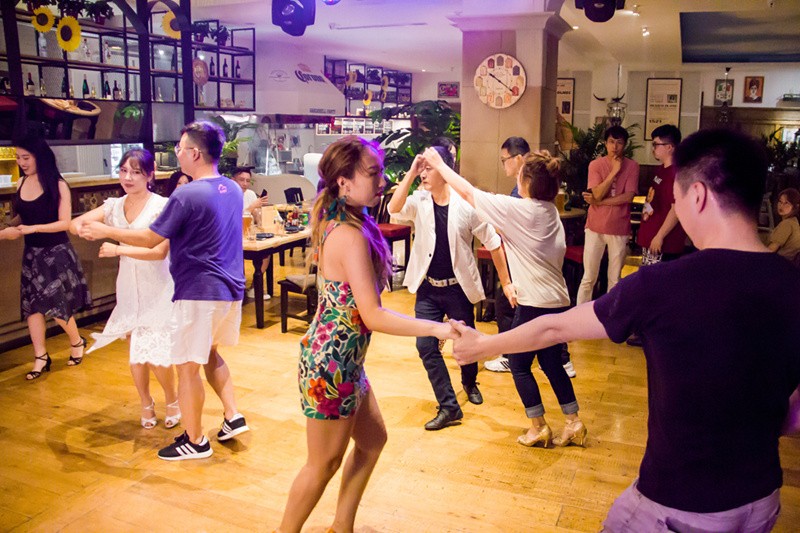 当salsaparty在哈尔滨风情拉丁与墨西哥美食