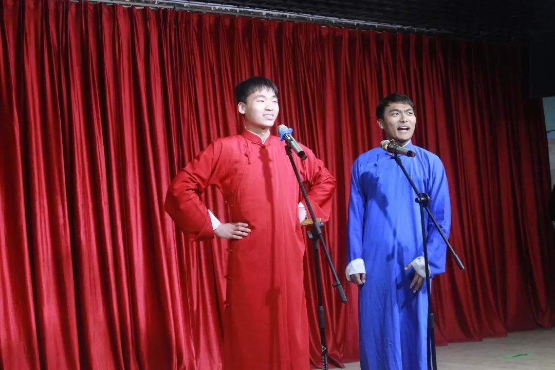 演唱"发四喜","弦子书","太平歌词"以及"农家乐","算了又算","十二月