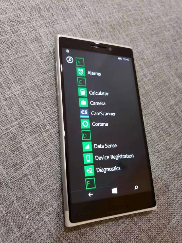 遗作诺基亚未上市的lumia1030手机如今有幸摸到真机