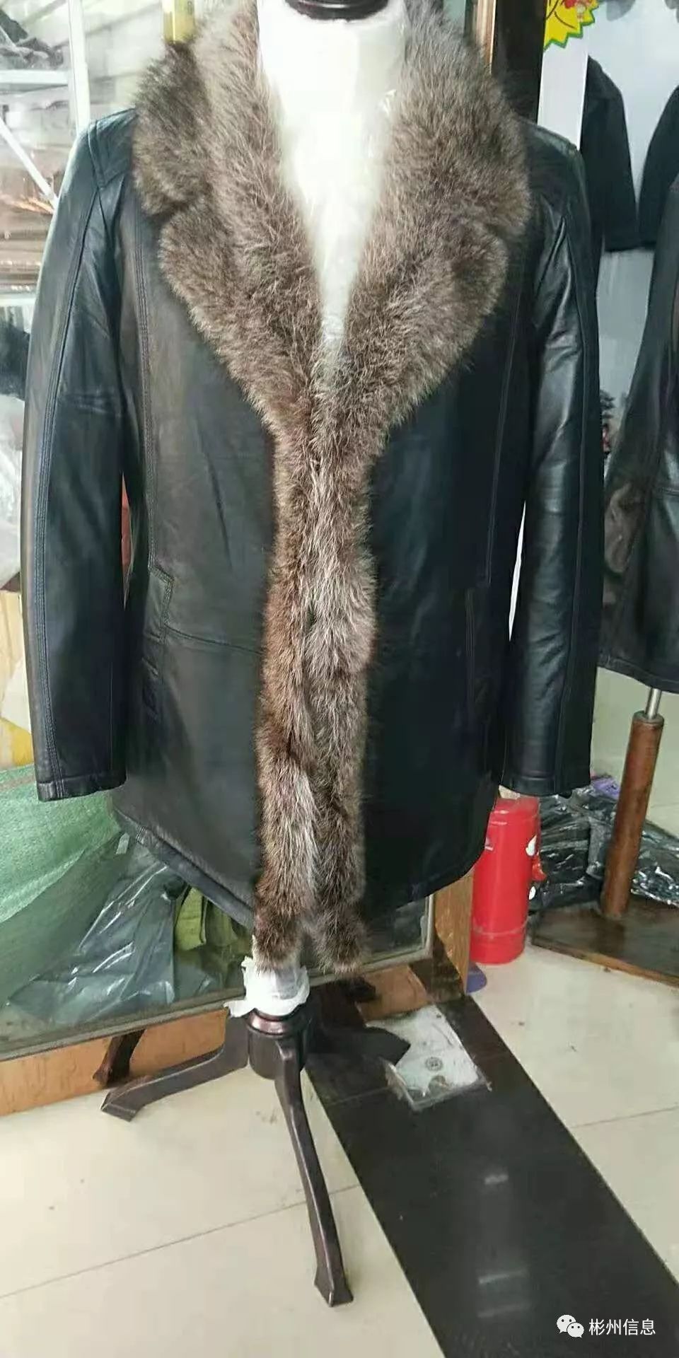 彬州市数万人疯狂抢购内蒙古鄂尔多斯市牛羊绒精品服饰特卖会彬州站