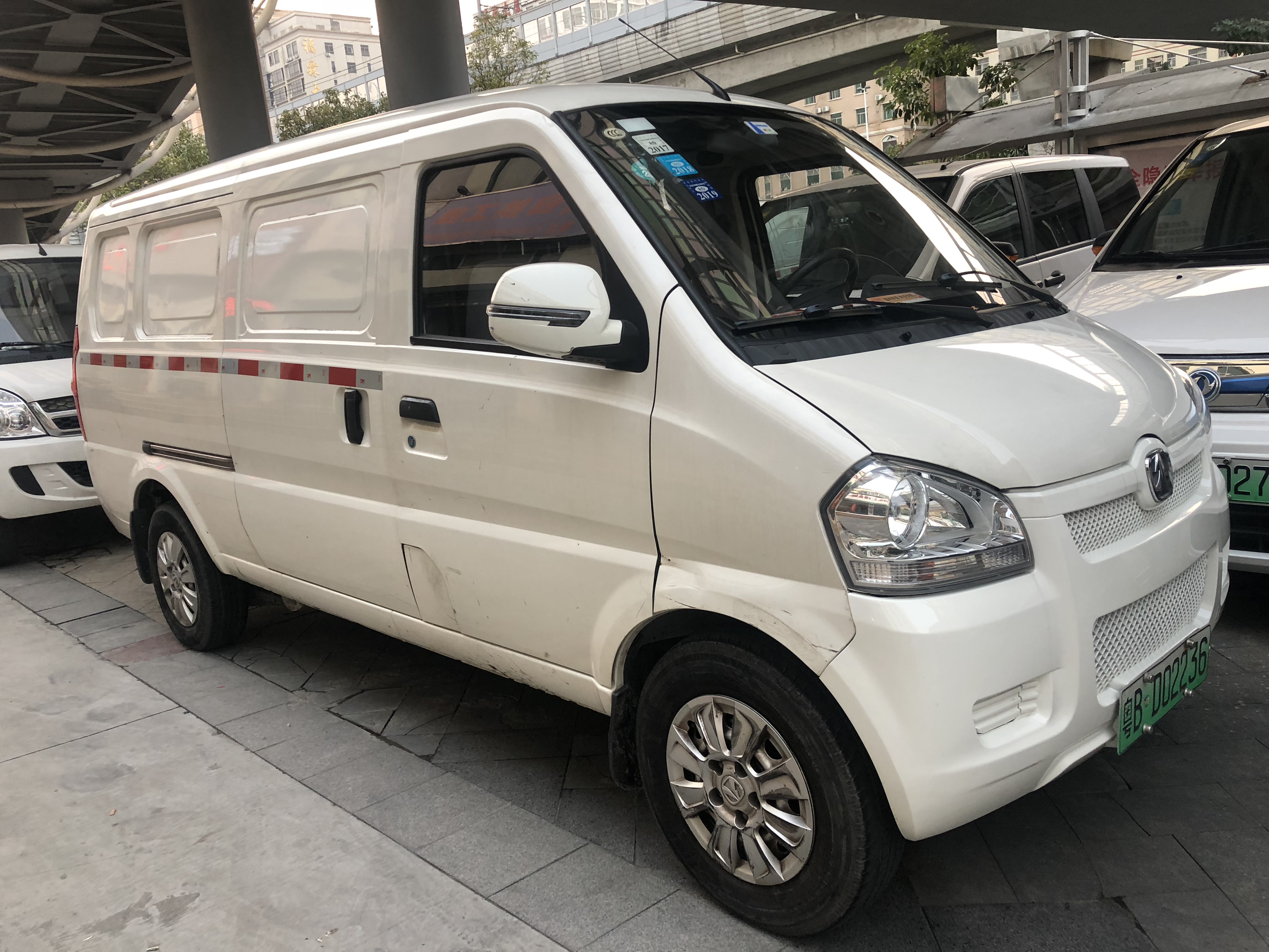 深圳牌貨車麵包車物流車深圳牌當天可提車-搜狐大視野-搜狐新聞