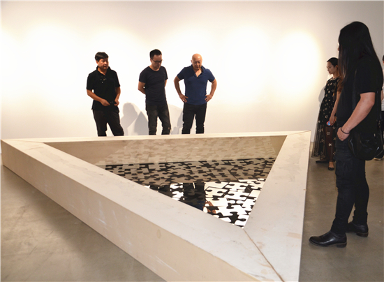 空白维度邢罡个人作品展在北京798艺术区虹墙画廊举行