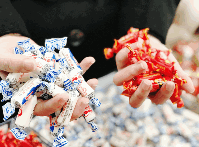 看到这么多大白兔我有点上头中华老字号在宜宾沦陷了