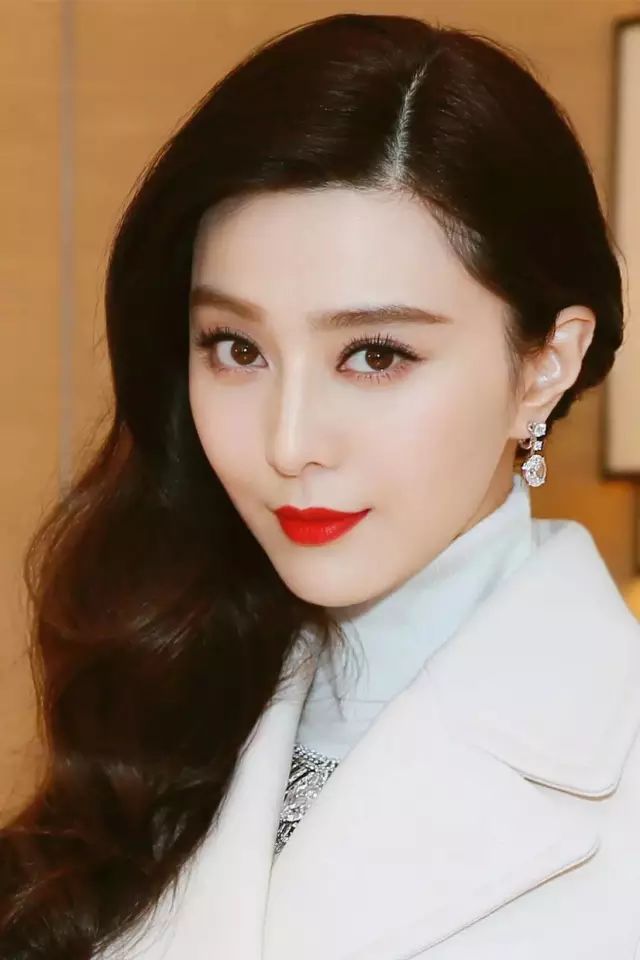 一字眉过时了这才是2019年最流行的眉毛