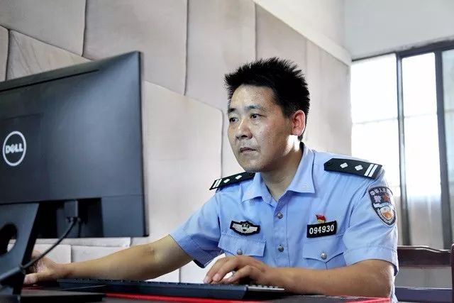 扎根基层12年这个军转铁警让违法犯罪分子谈之色变闻风丧胆