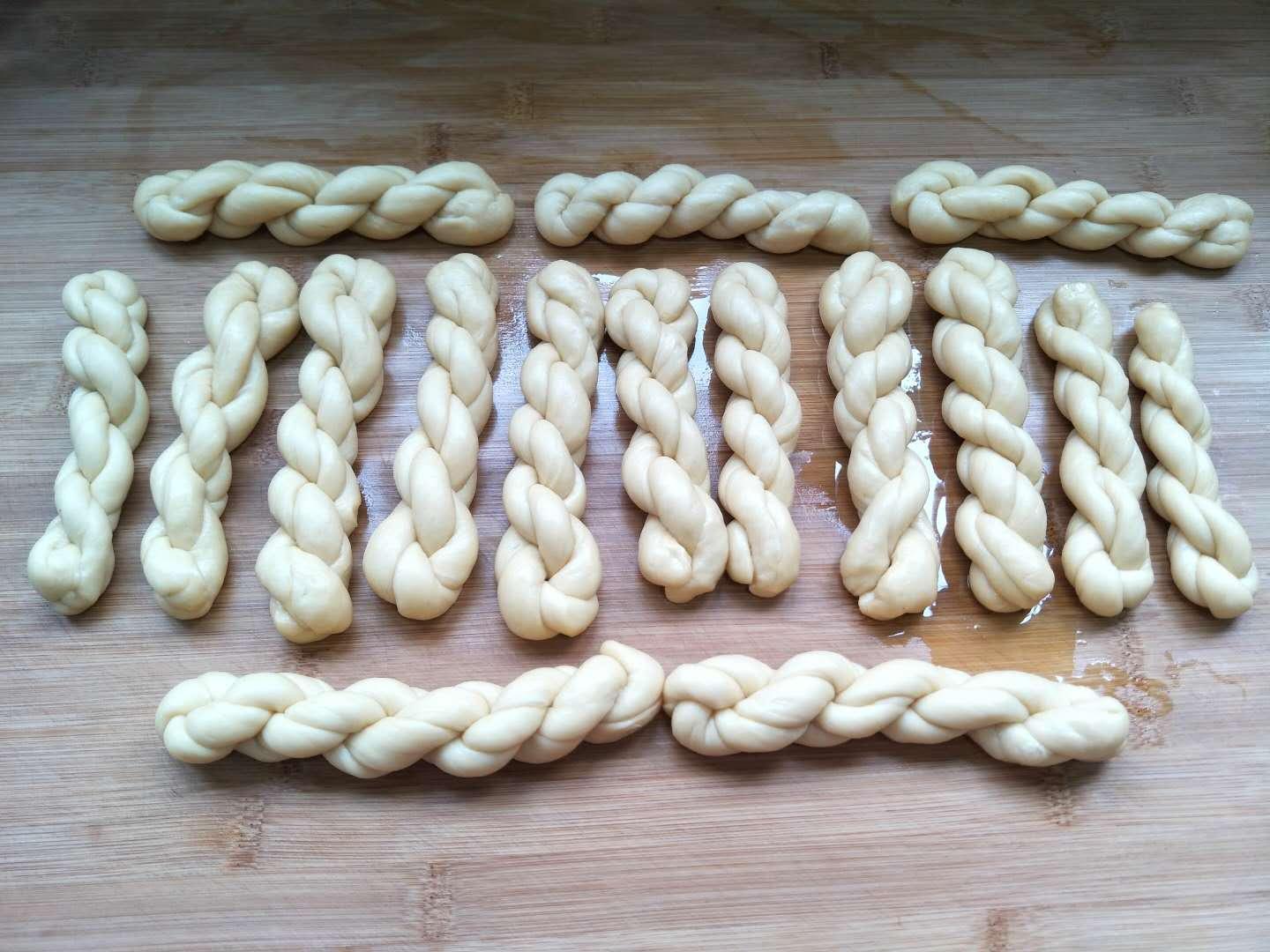 原创麻花最简单做法,和面不用一滴水,简单营养,味道真心赞!