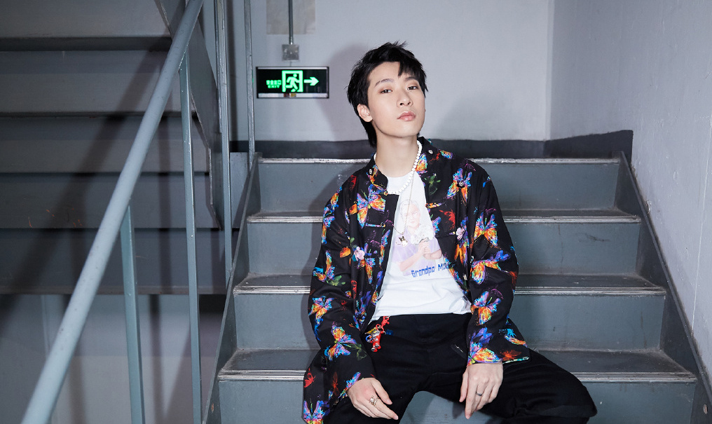 为什么会有人觉得福克斯的说唱像喊麦