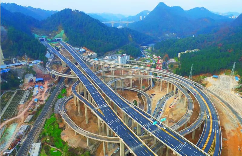 从泛黄的老照片中,寻找贵州交通变迁掠影!_贵阳