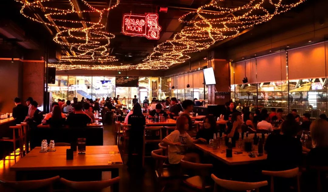 曝光南宁这家酒吧开业后彻底颠覆了南宁人的夜生活