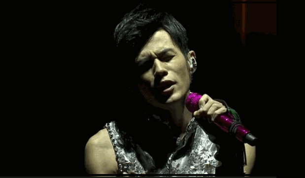 继虚拟歌姬爆红邓丽君张国荣复活揭秘全息投影明星演唱会