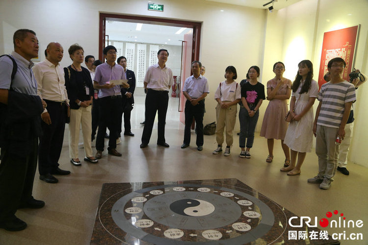 我校与日本金泽大学,中部学院大学等有着密切联系,希望以贵方此次来访