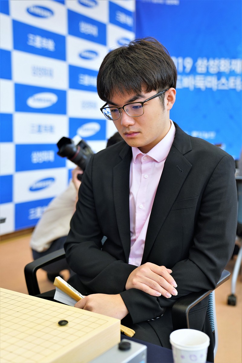 原创三星杯唐韦星击退廖元赫将与杨鼎新争冠