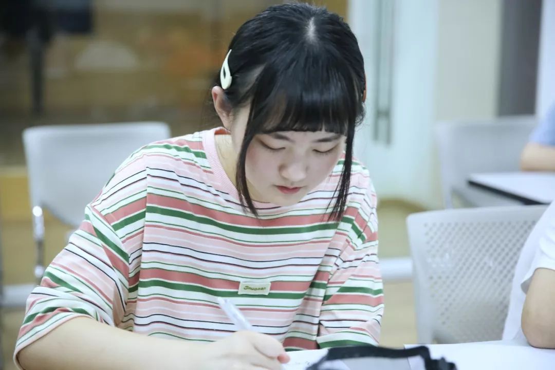 9总全国探花新品网址_9总全国探花在哪个平台 9总天下
探花新品网址_9总天下
探花在哪个平台（9总探花电影作品） 磁力资讯