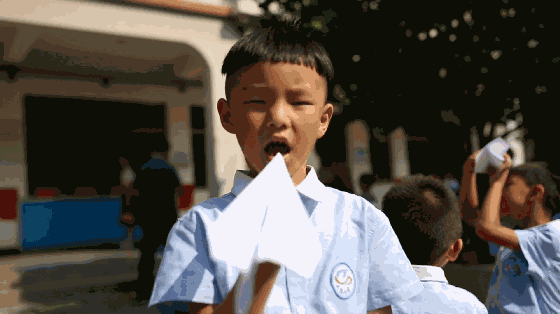 纸飞机重温儿时的那些经典游戏您可以带上孩子一起来参与fm96.