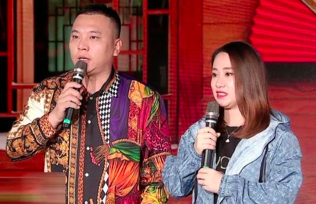 原创丫蛋被求婚后首次亮相现身网红直播间与田娃表演脱口秀