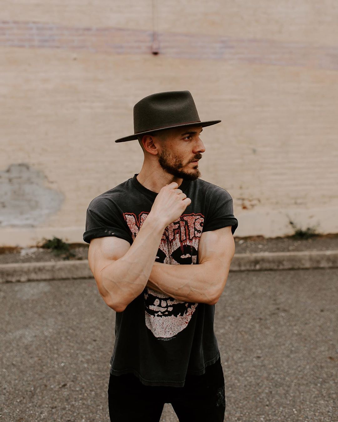 大胡子说复古型男就应该佩戴复古的软呢帽有谁能抗拒它的魅力