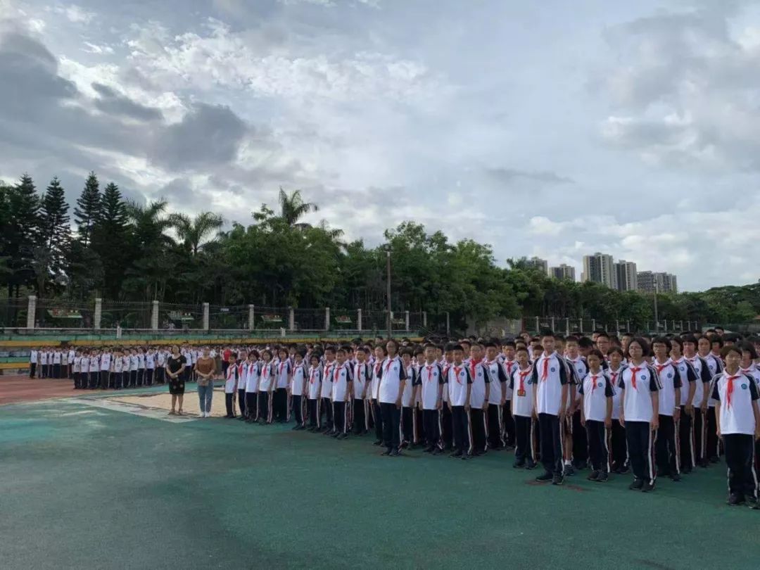 华附的开学典礼有舞蹈表演图片由华南师范大学附属东莞黄江学校提供