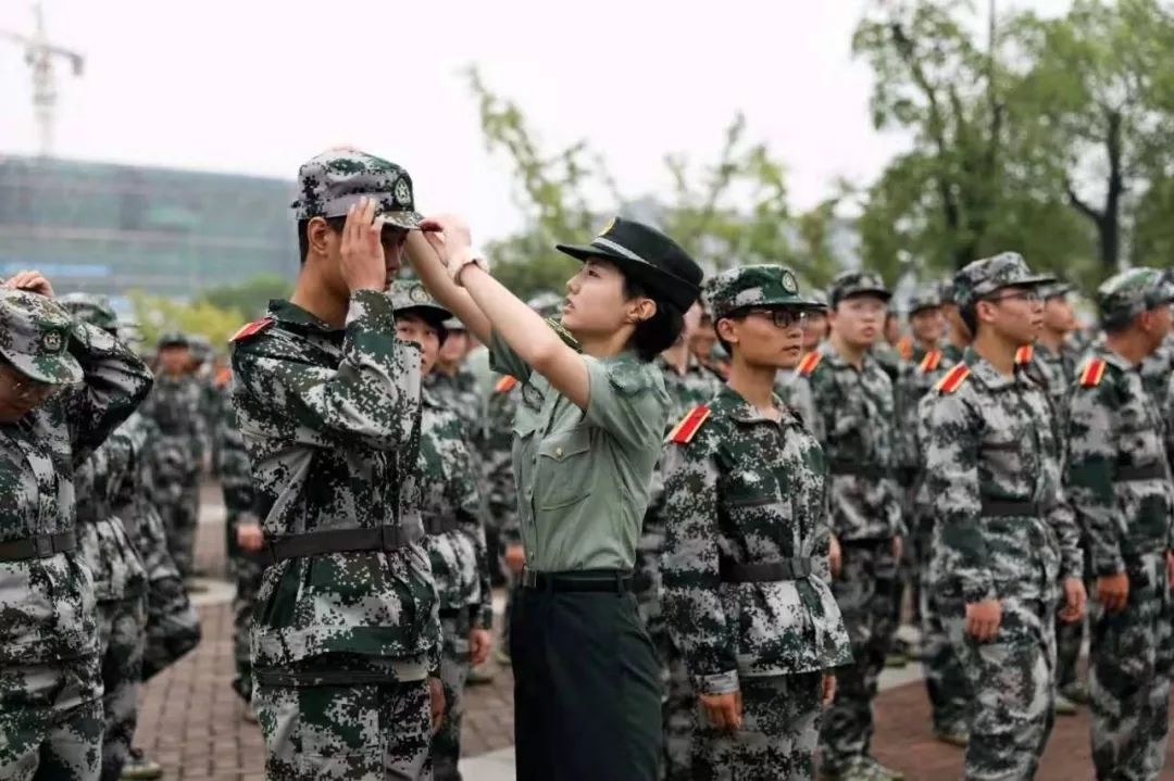 中南大学举行2019级开学典礼新生军训帷幕开启