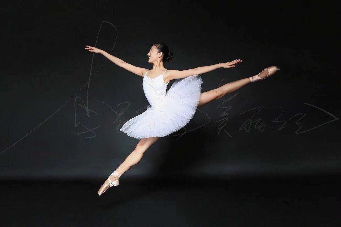 巨蟹座北舞女神,芭蕾专业,张张都是舞者大片