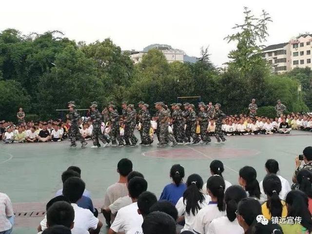 镇远中学:奋战炎夏 激情永葆青春兵