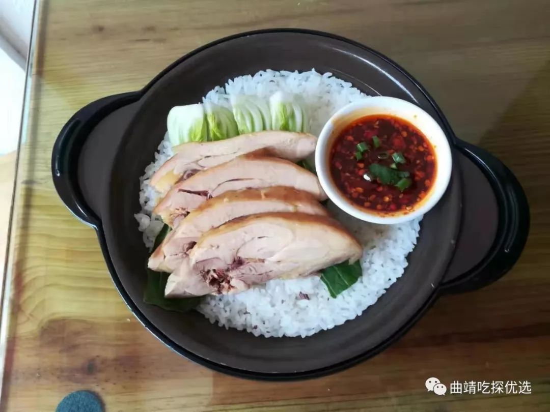 老曲靖的味道罗平砂锅饭