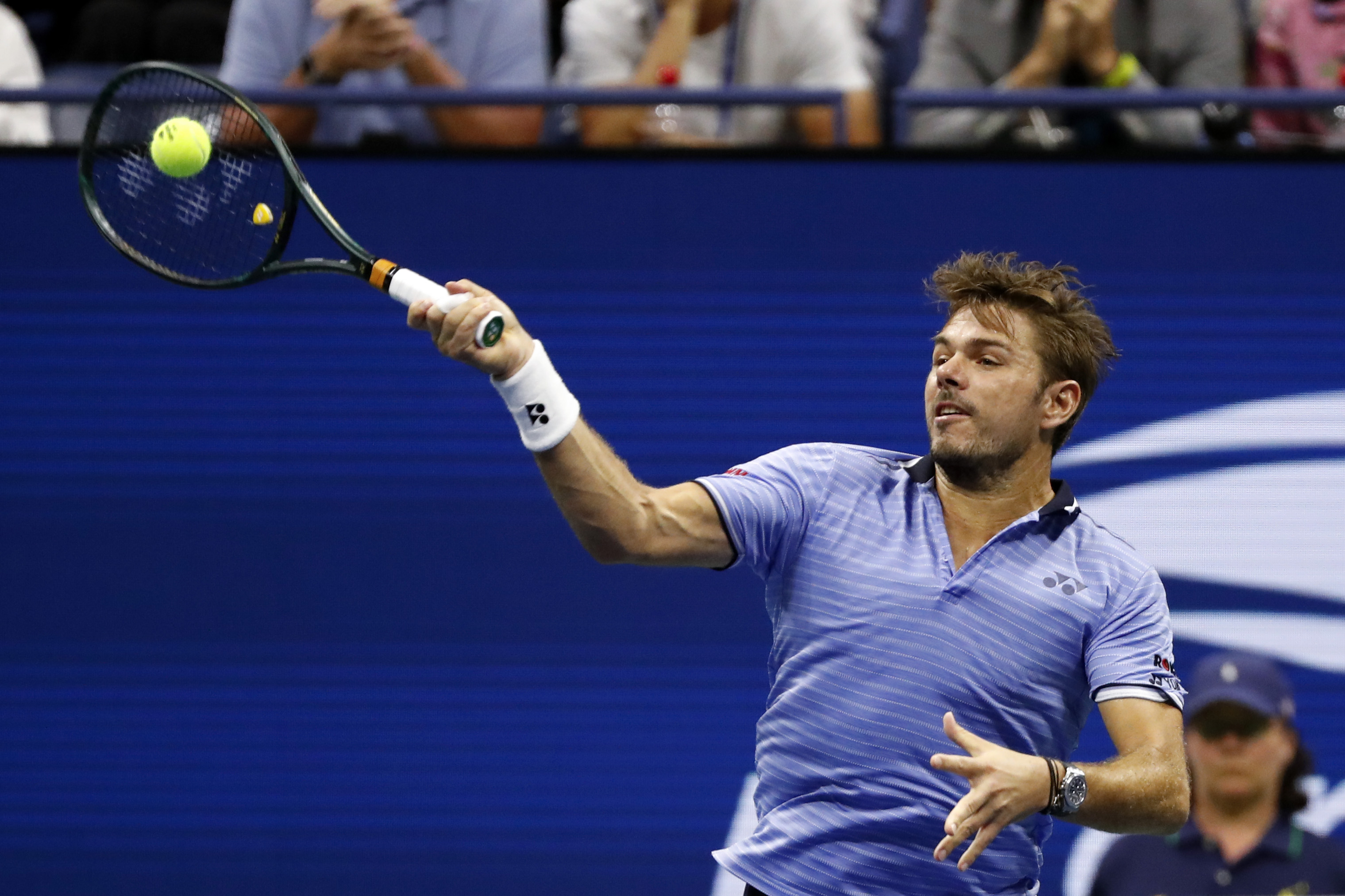 网球——美网:焦科维奇伤退 瓦林卡晋级八强