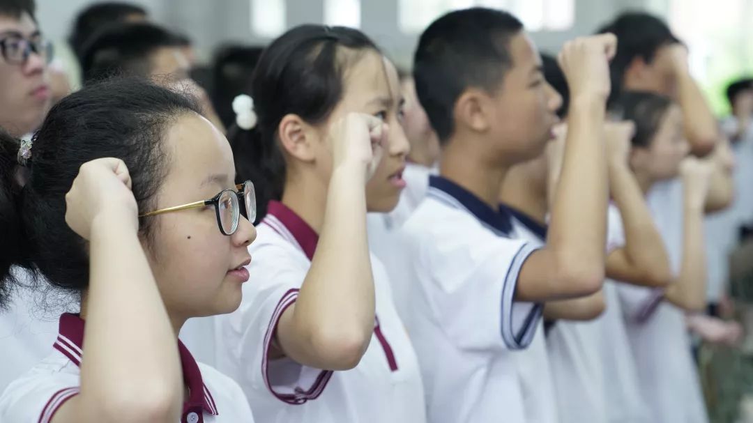 不忘初心牢记使命吴淞中学举行2019学年开学典礼暨高一新生入学仪式