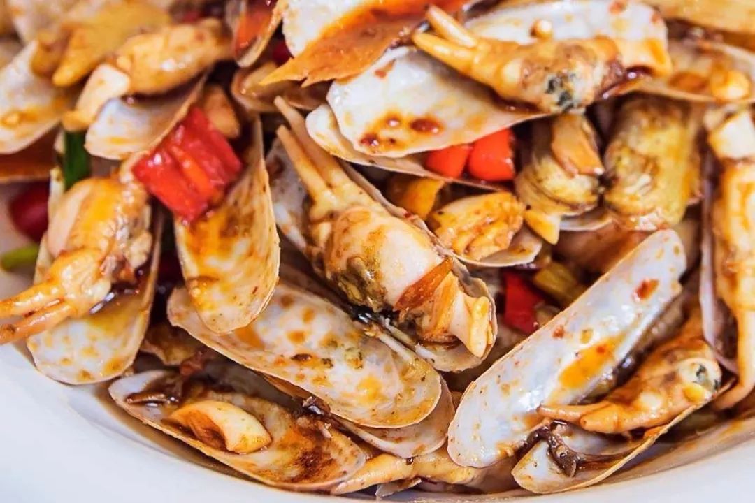 秦皇岛人吃海蛎子是这样的总之,秦皇岛人的海鲜大餐是这样的怎么买到