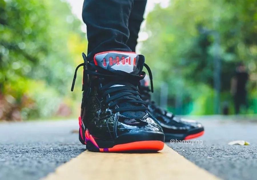 了这款鞋的实物图,这一次,又给我们带来了这双全新aj7的上脚效果图,看