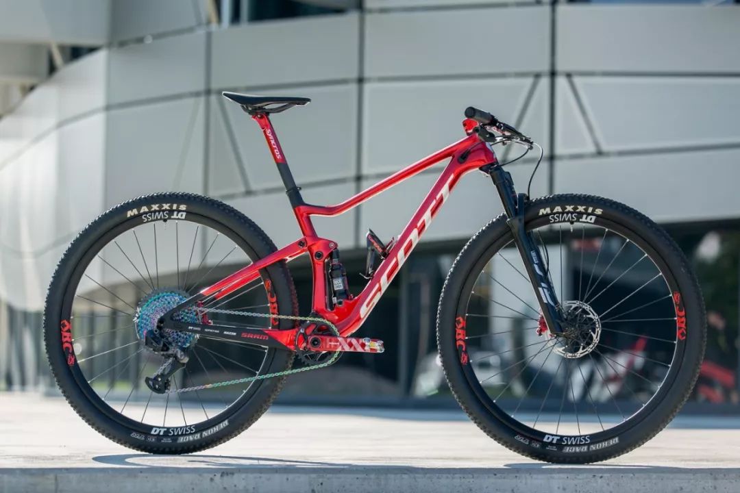 最强王者n1no世锦赛荣登八冠王