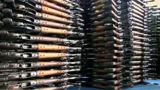 据有关方面表示,中国军火库所储存的枪支弹药已经到达了可怕的500亿发