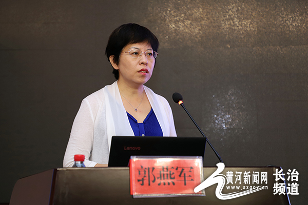 图为:北京友谊医院神经内科主任医师郭燕军作精彩授课图为:北京电力