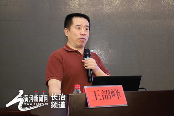 图为:长治市人民医院消化内科主任医师王韶峰作精彩授课本次培训为期