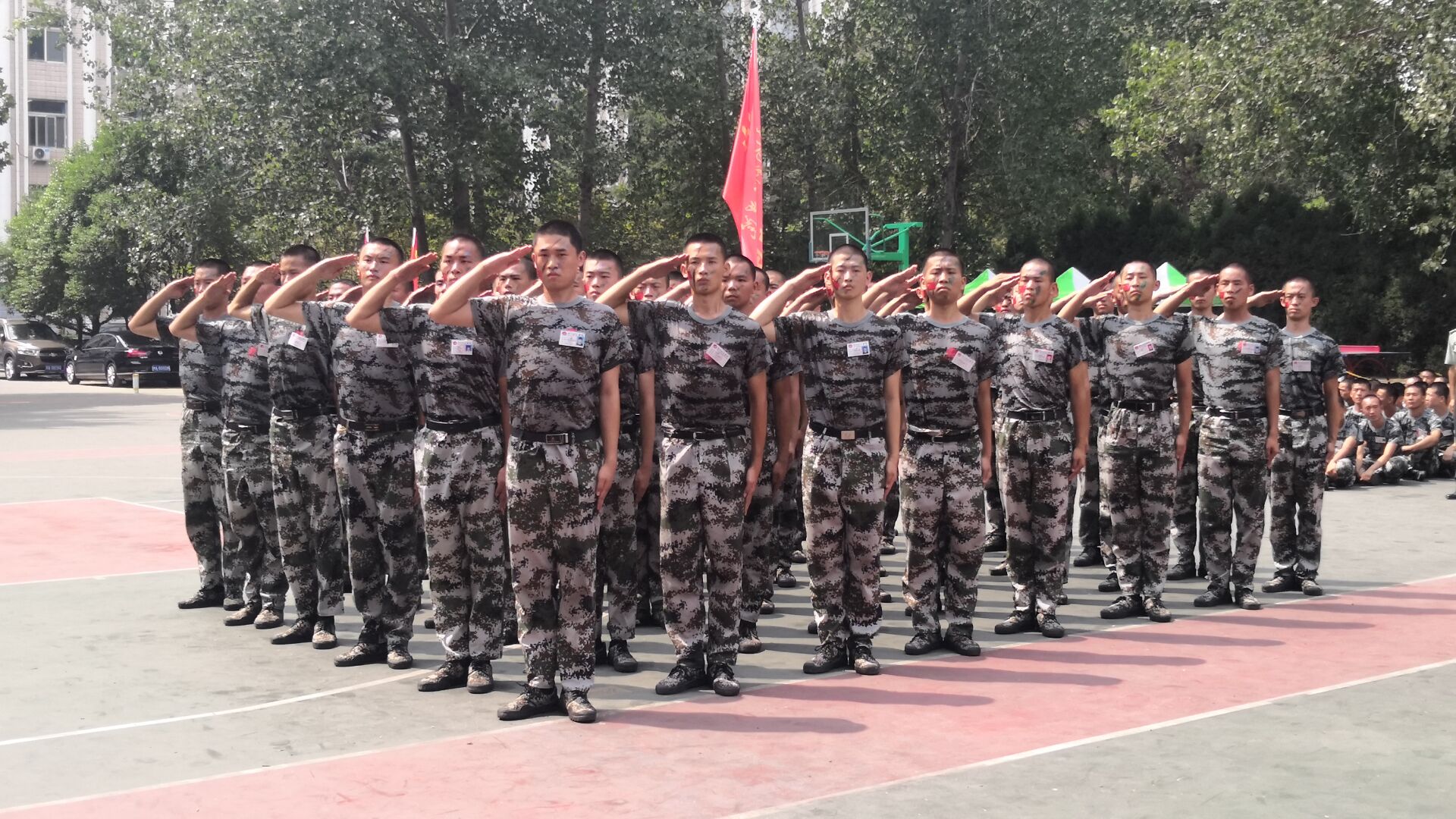 黄河科技学院举行2019级新生军训第一次列队会操