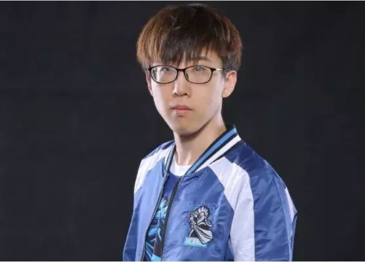 四皇infi实至名归用三个种族夺冠lyn再次获得亚军