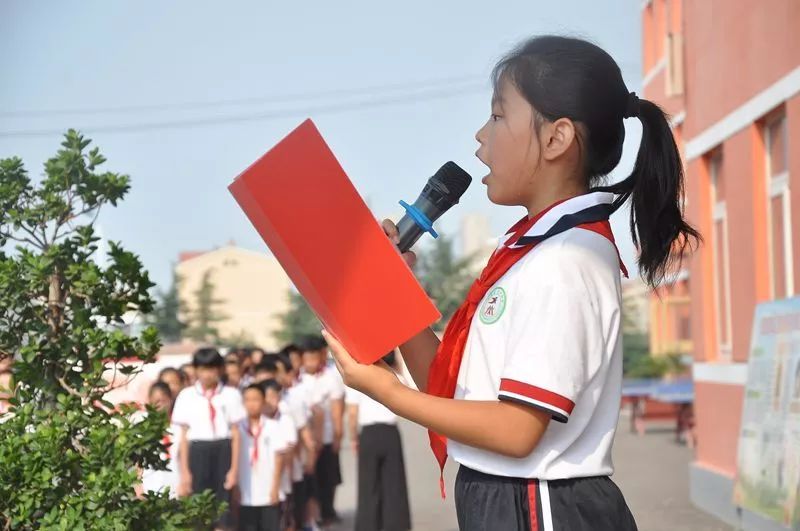 【贺套·宣誓】升国旗,唱国歌, 百万学子向祖国宣誓_五星红旗
